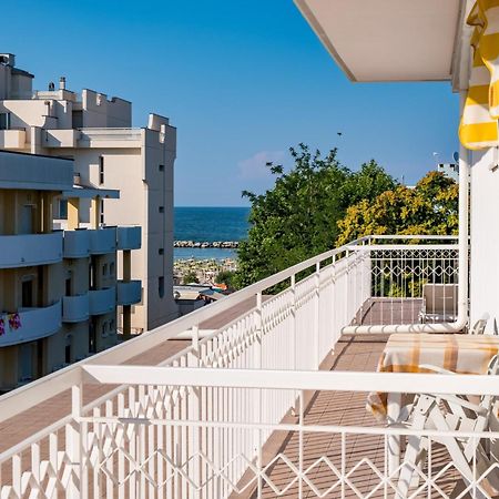 Hotel Villa Dei Fiori - Sul Mare Con Piscina Viserbella di Rimini 외부 사진