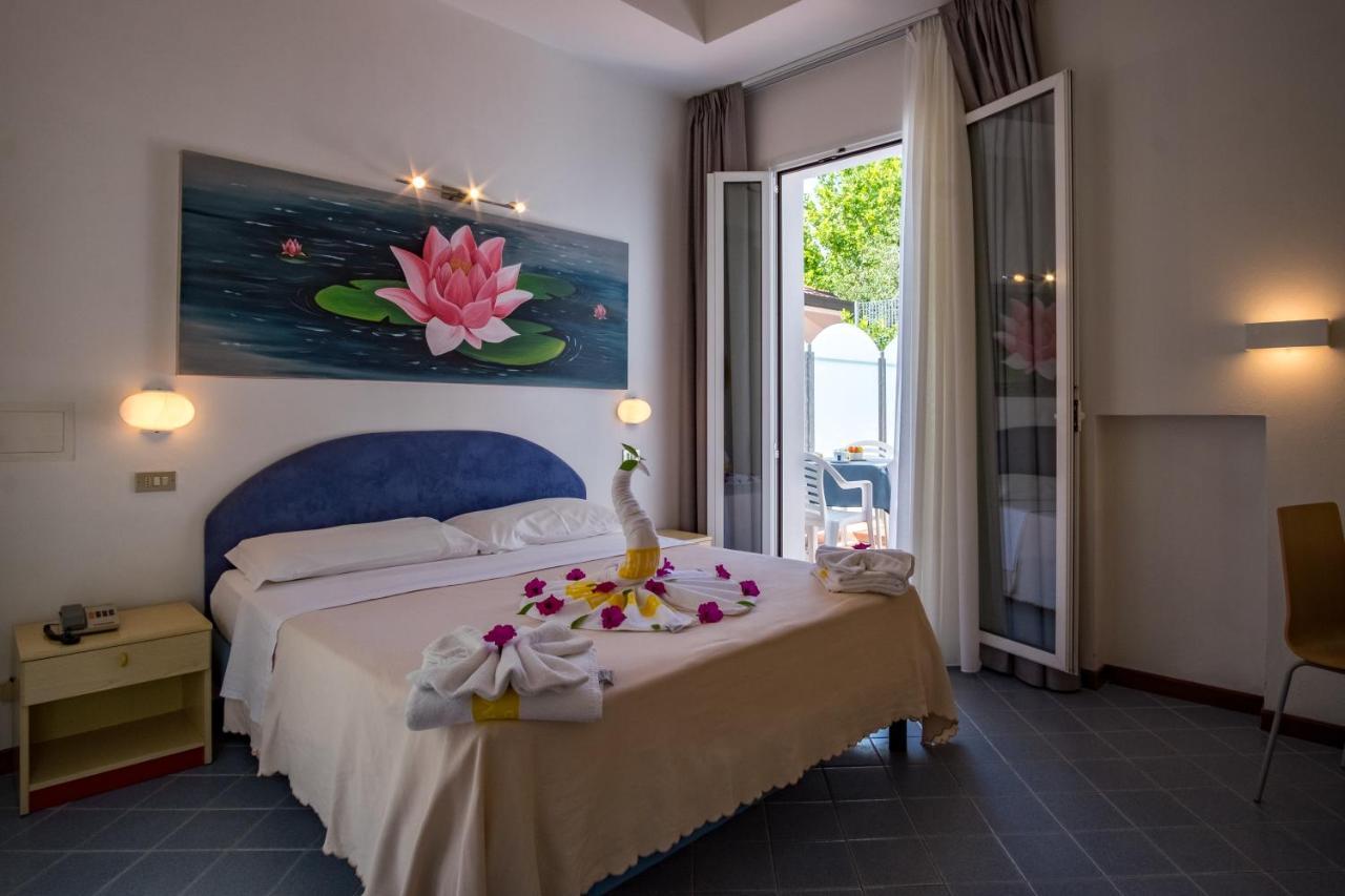 Hotel Villa Dei Fiori - Sul Mare Con Piscina Viserbella di Rimini 외부 사진