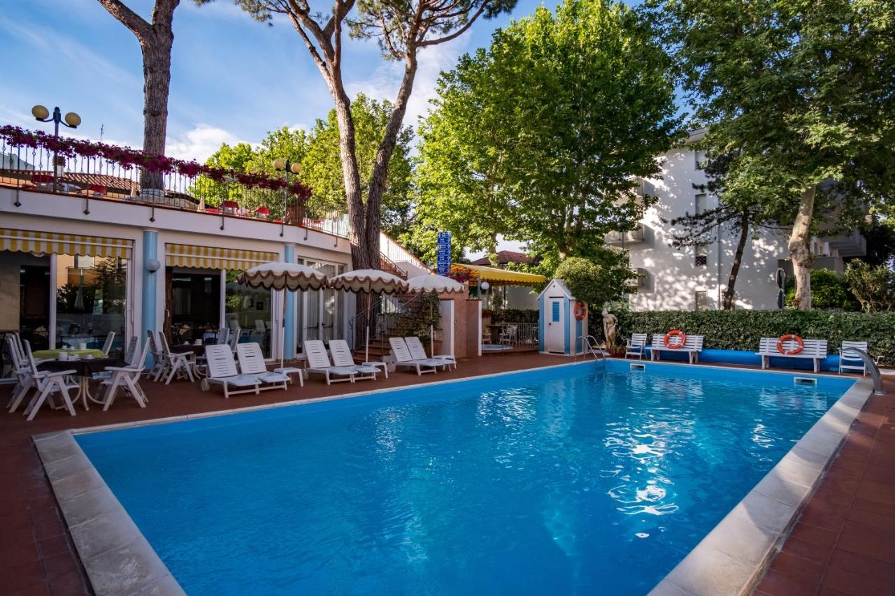 Hotel Villa Dei Fiori - Sul Mare Con Piscina Viserbella di Rimini 외부 사진