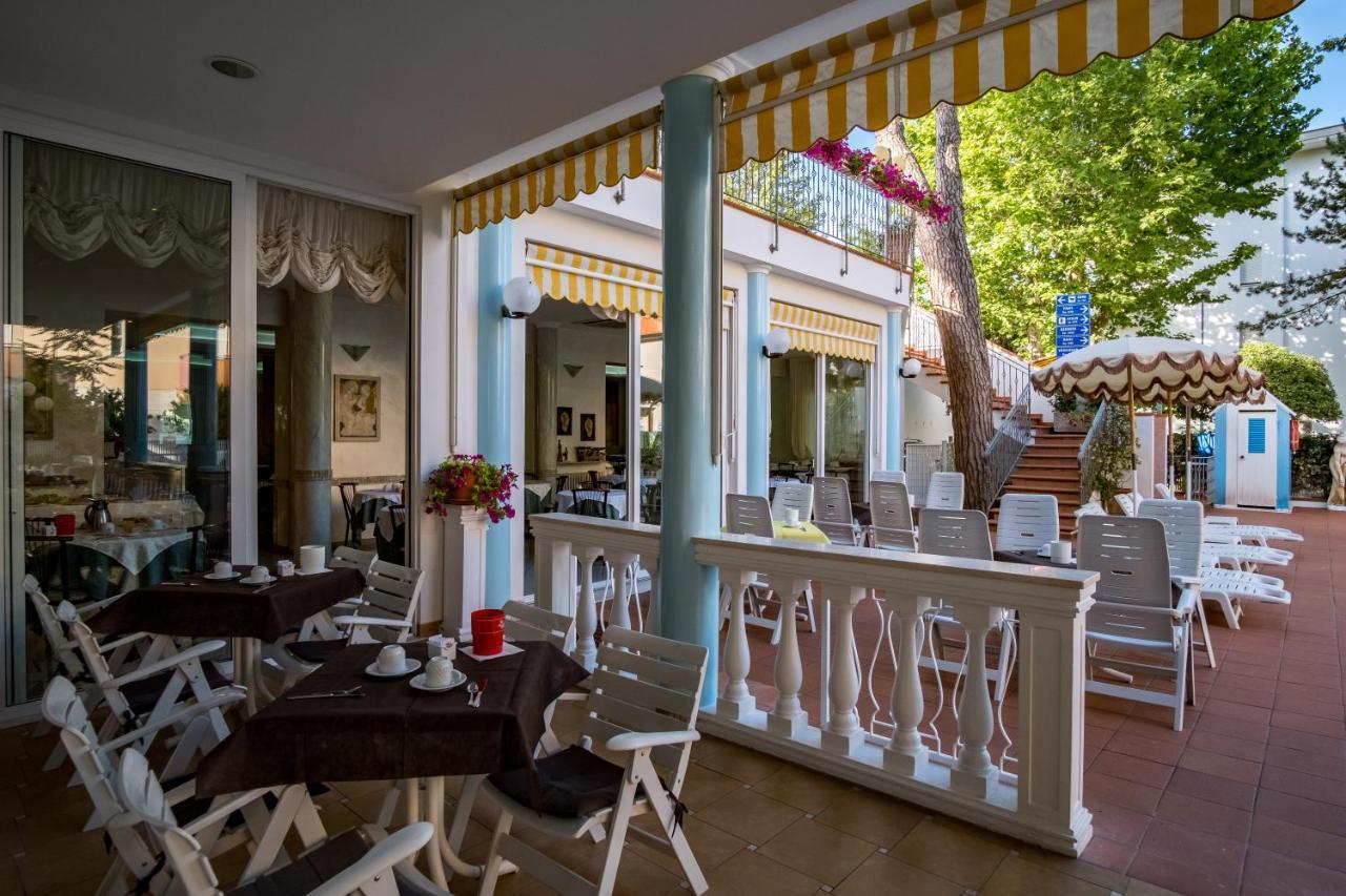 Hotel Villa Dei Fiori - Sul Mare Con Piscina Viserbella di Rimini 외부 사진