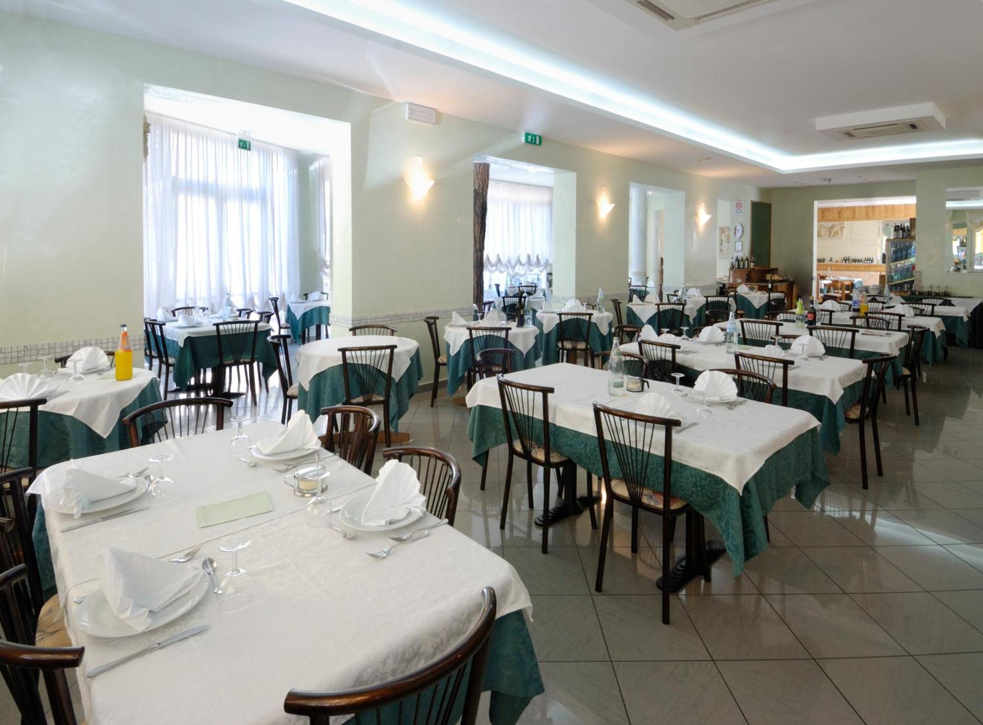 Hotel Villa Dei Fiori - Sul Mare Con Piscina Viserbella di Rimini 외부 사진